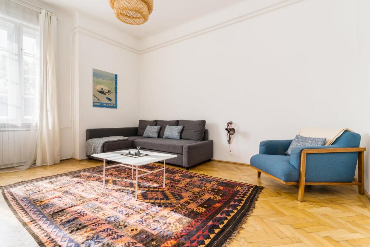 Klauzal W/3 Bedrooms, French Balcony Apartament *