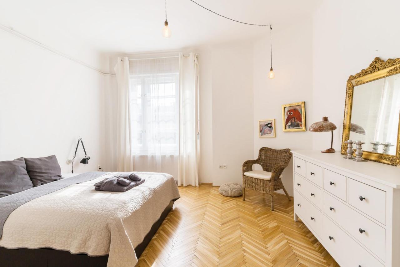 Klauzal W/3 Bedrooms, French Balcony Apartament Budapeszt