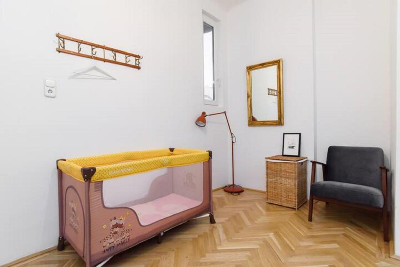 Apartament Klauzal W/3 Bedrooms, French Balcony *