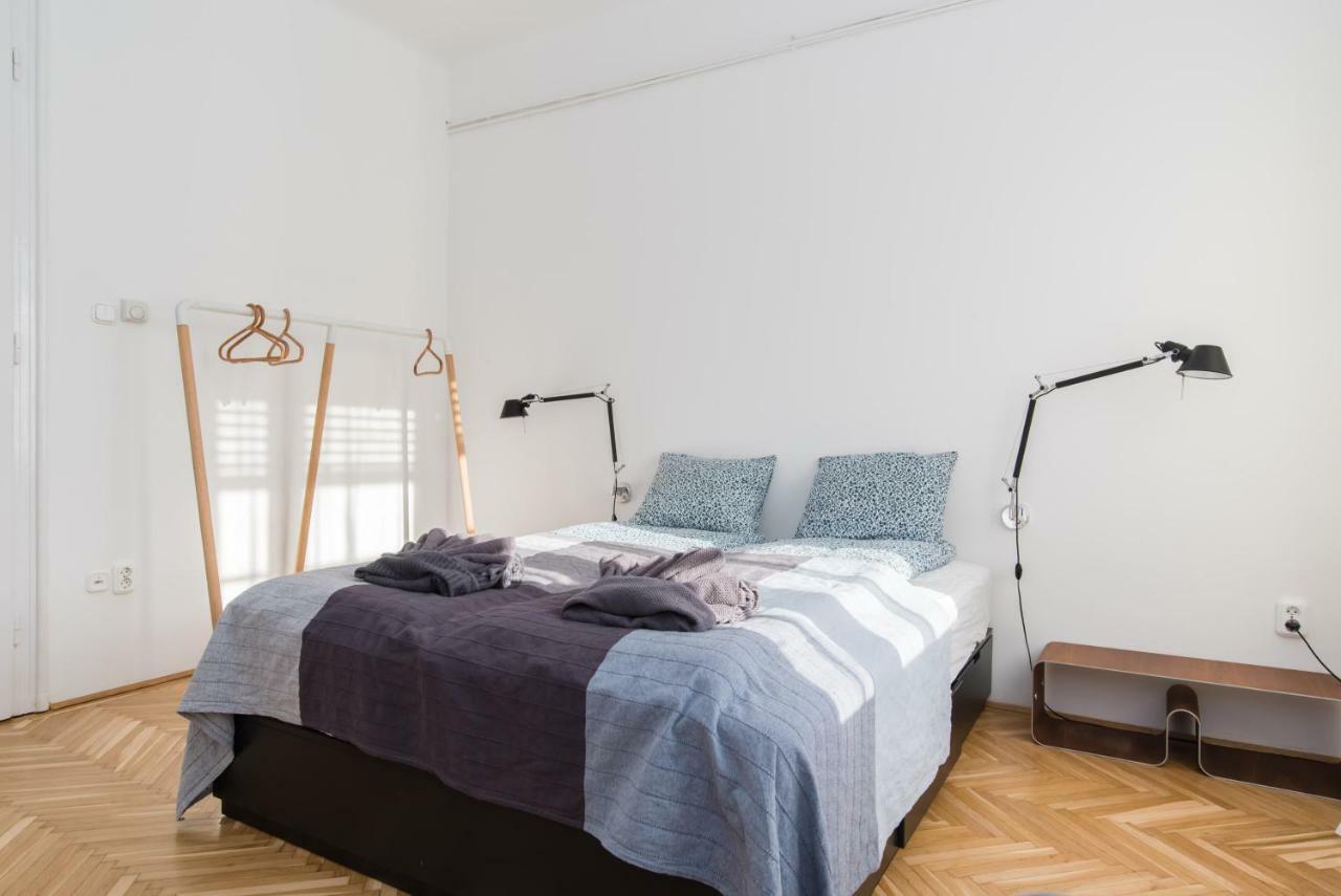 Apartament Klauzal W/3 Bedrooms, French Balcony *