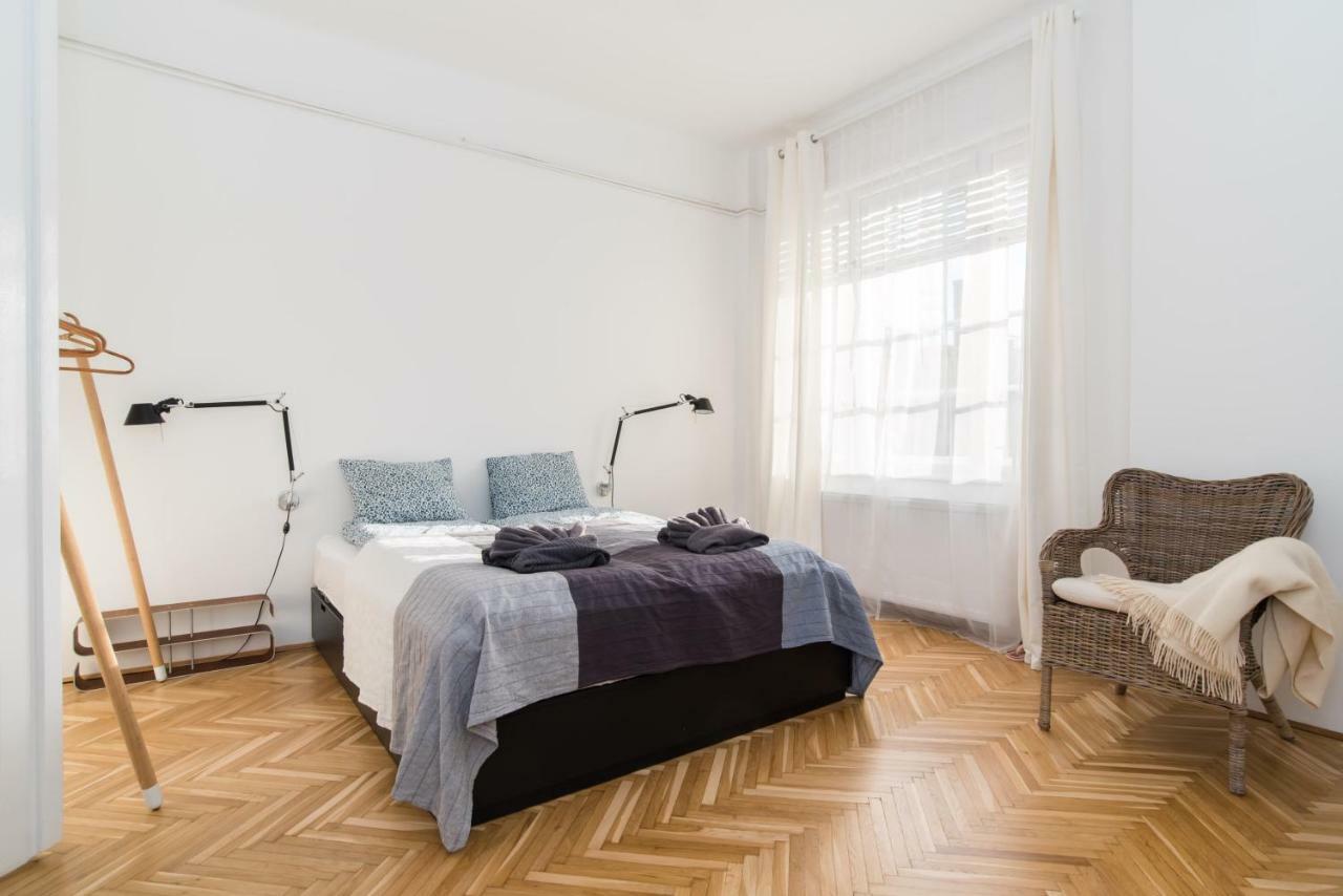 Apartament Klauzal W/3 Bedrooms, French Balcony *